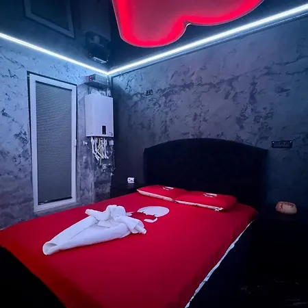 & Jacuzzi * Boekarest