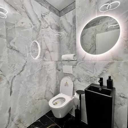 Appartement & Jacuzzi Boekarest