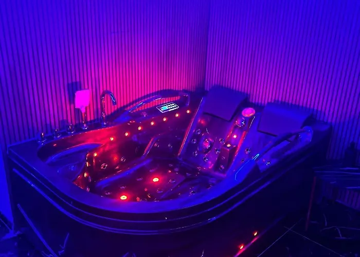 Apartment & Jacuzzi Bucharest