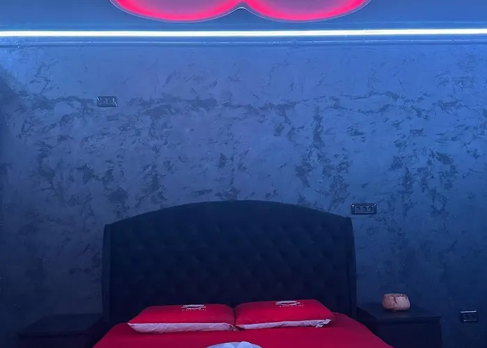 & Jacuzzi Бухарест