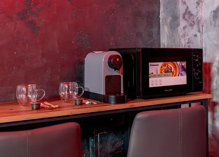 & Jacuzzi Apartment *